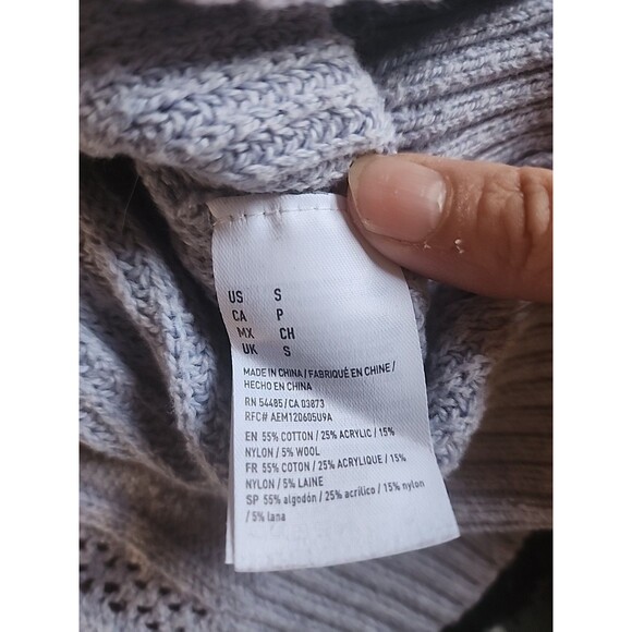 American Eagle Outfitters Womens Size Small Crochet Knit Sweater - Picture 6 of 6